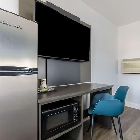 Studio 6 Suites Madera, Ca Yosemite Bagian luar foto